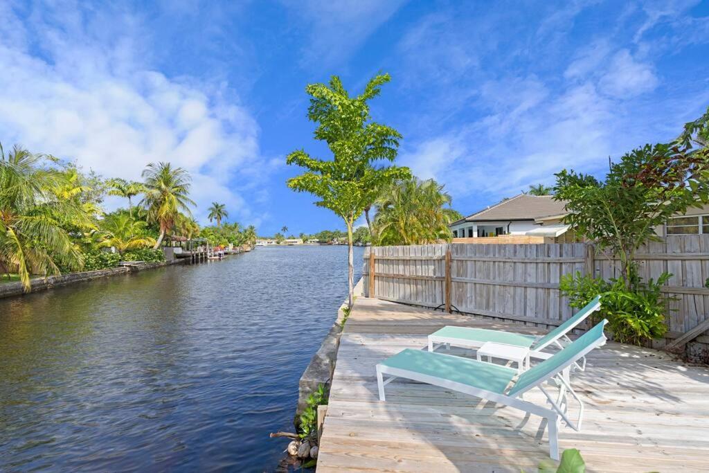Waterfront-Heated Pool-Mini Golf-Game Room-2Mi Beach فورت لودرديل المظهر الخارجي الصورة